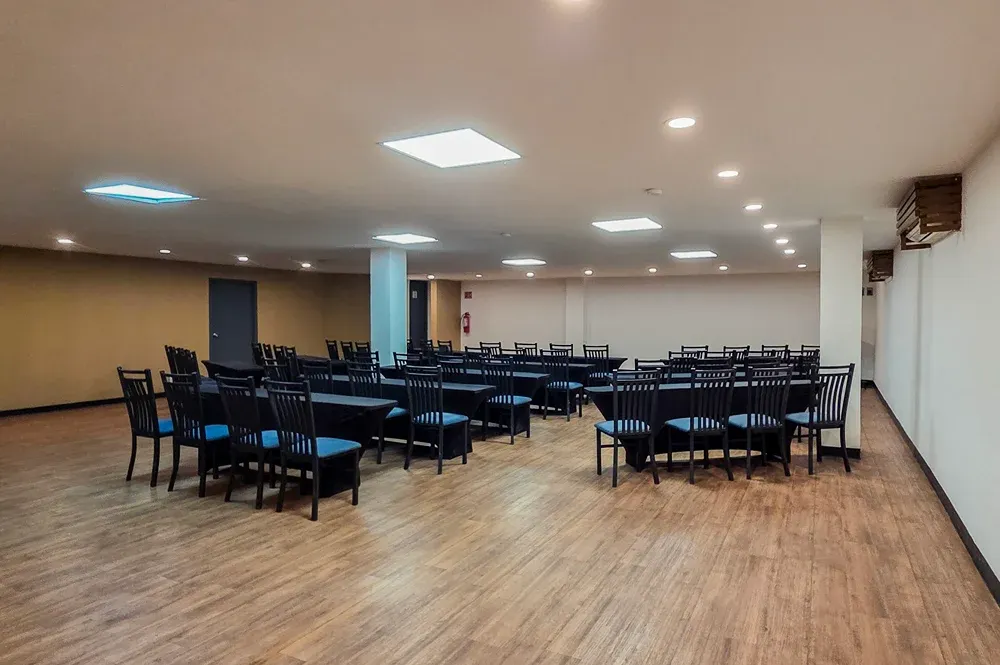 Salón Triciclo Hotel B Urban Xaman Ciudad de México Salón Triciclo Hotel B Urban Xaman Ciudad de México